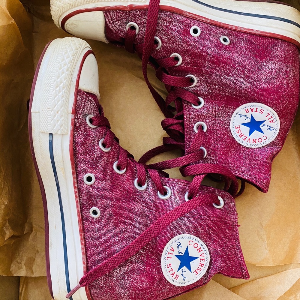 Converse Hidden Wedge Sneaker, Women Size 5